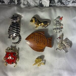7 PC  Animal Brooch Lot - Silver, Gold, Red, wood, Vintage to Now.